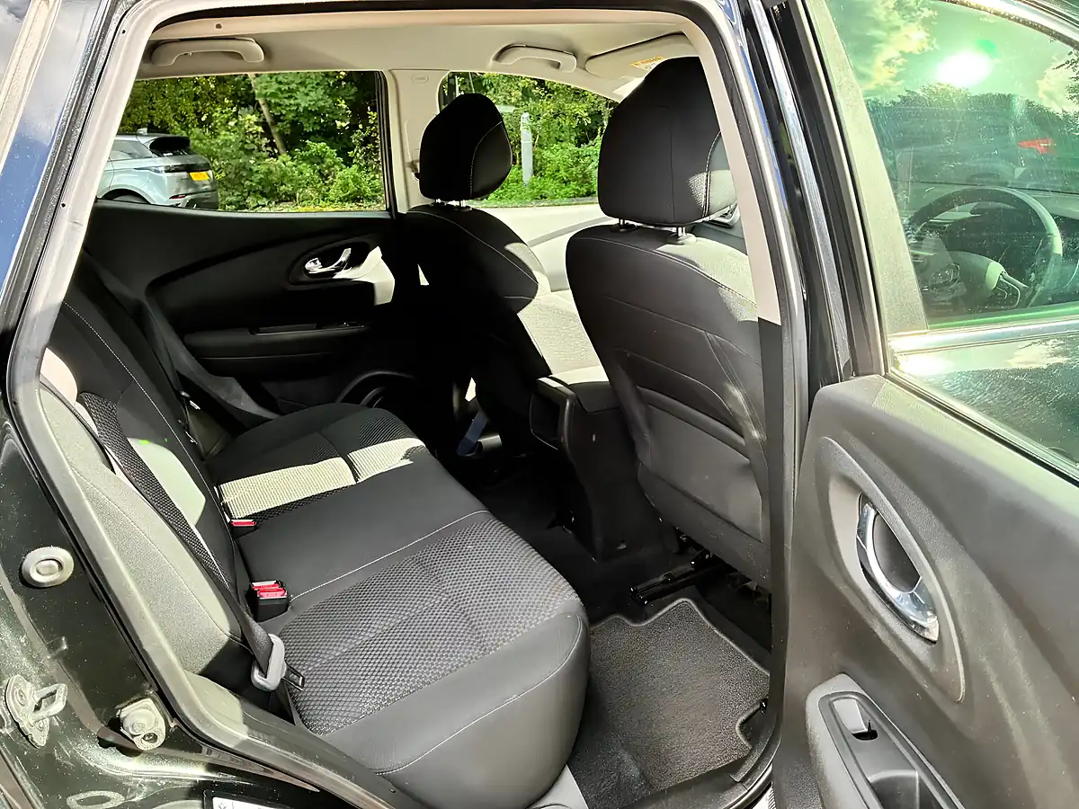 Used 2018 Renault Kadjar Dynamique Nav Black - Interior and Exterior details 13