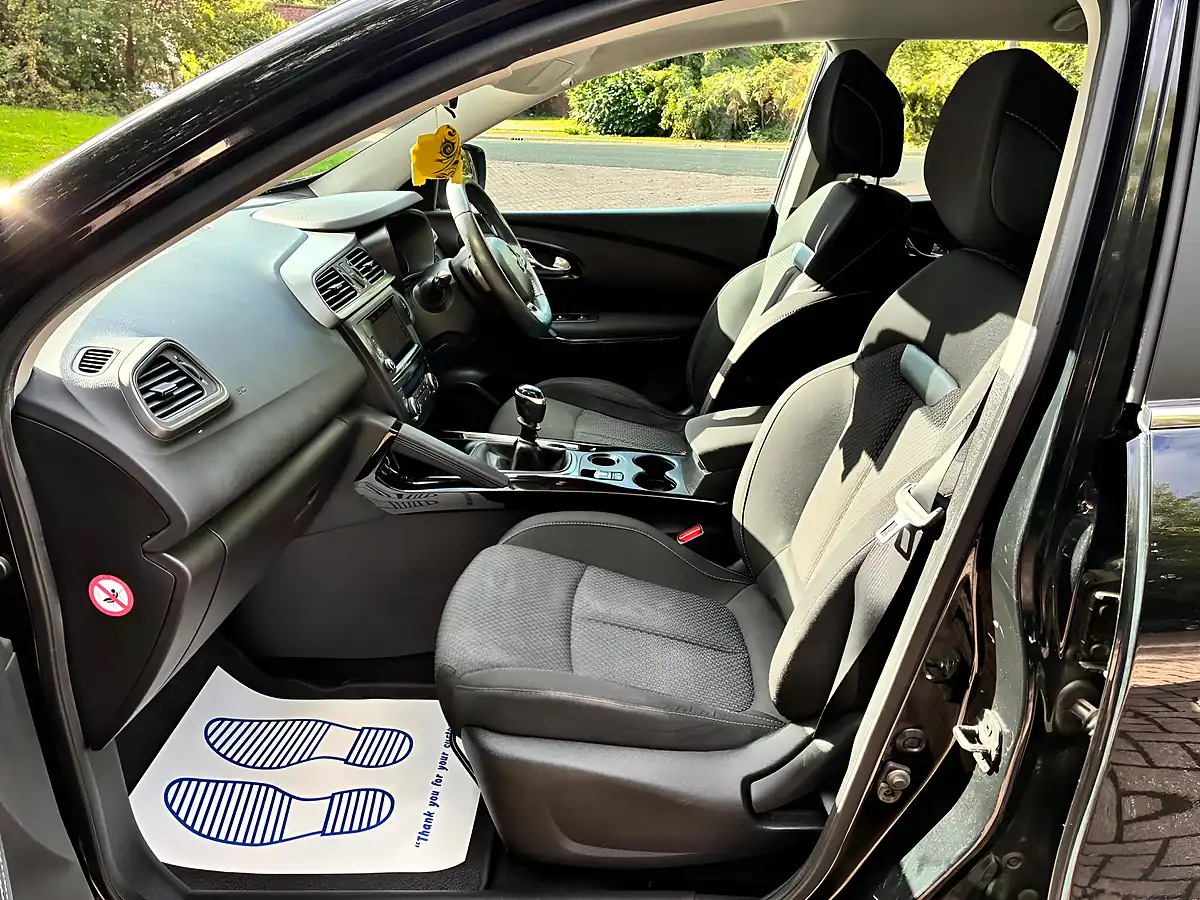 Used 2018 Renault Kadjar Dynamique Nav Black - Interior and Exterior details 15