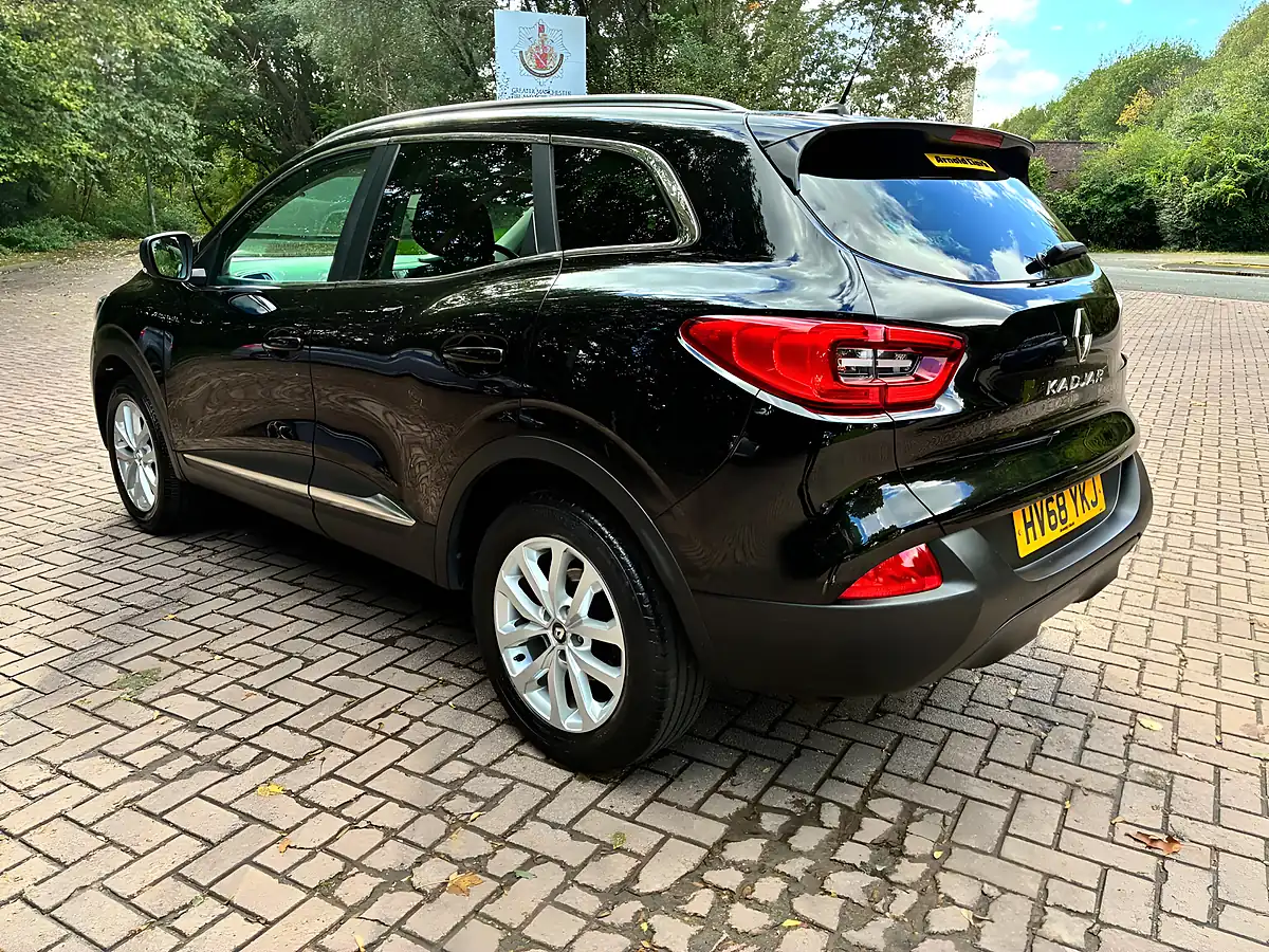 Used 2018 Renault Kadjar Dynamique Nav Black - Interior and Exterior details 8