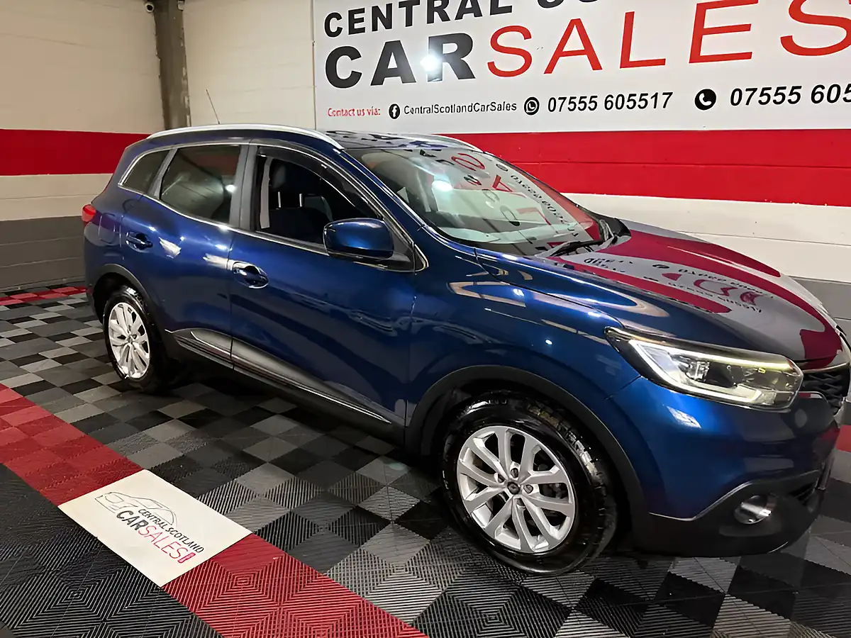 Used 2018 Renault Kadjar Dynamique Nav Blue - Front View