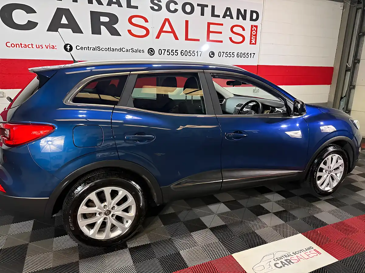 Used 2018 Renault Kadjar Dynamique Nav Blue - Interior and Exterior details 12