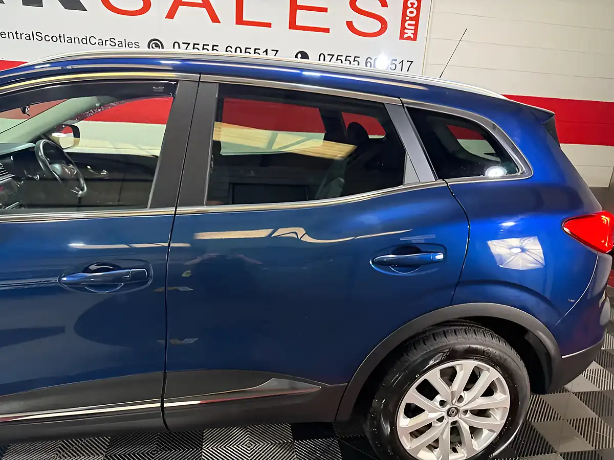 Used 2018 Renault Kadjar Dynamique Nav Blue - Interior and Exterior details 14