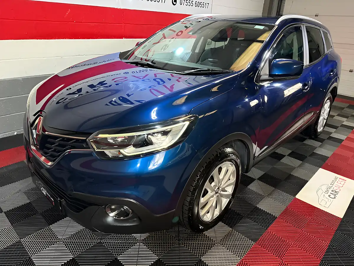 Used 2018 Renault Kadjar Dynamique Nav Blue - Interior and Exterior details 3