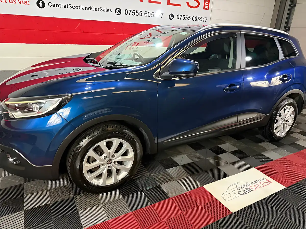 Used 2018 Renault Kadjar Dynamique Nav Blue - Interior and Exterior details 6