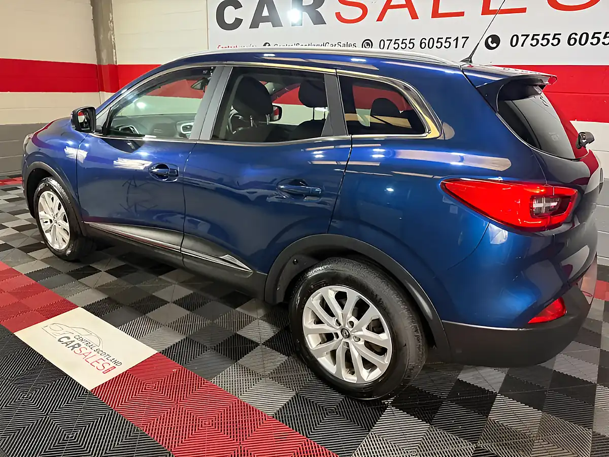 Used 2018 Renault Kadjar Dynamique Nav Blue - Interior and Exterior details 8