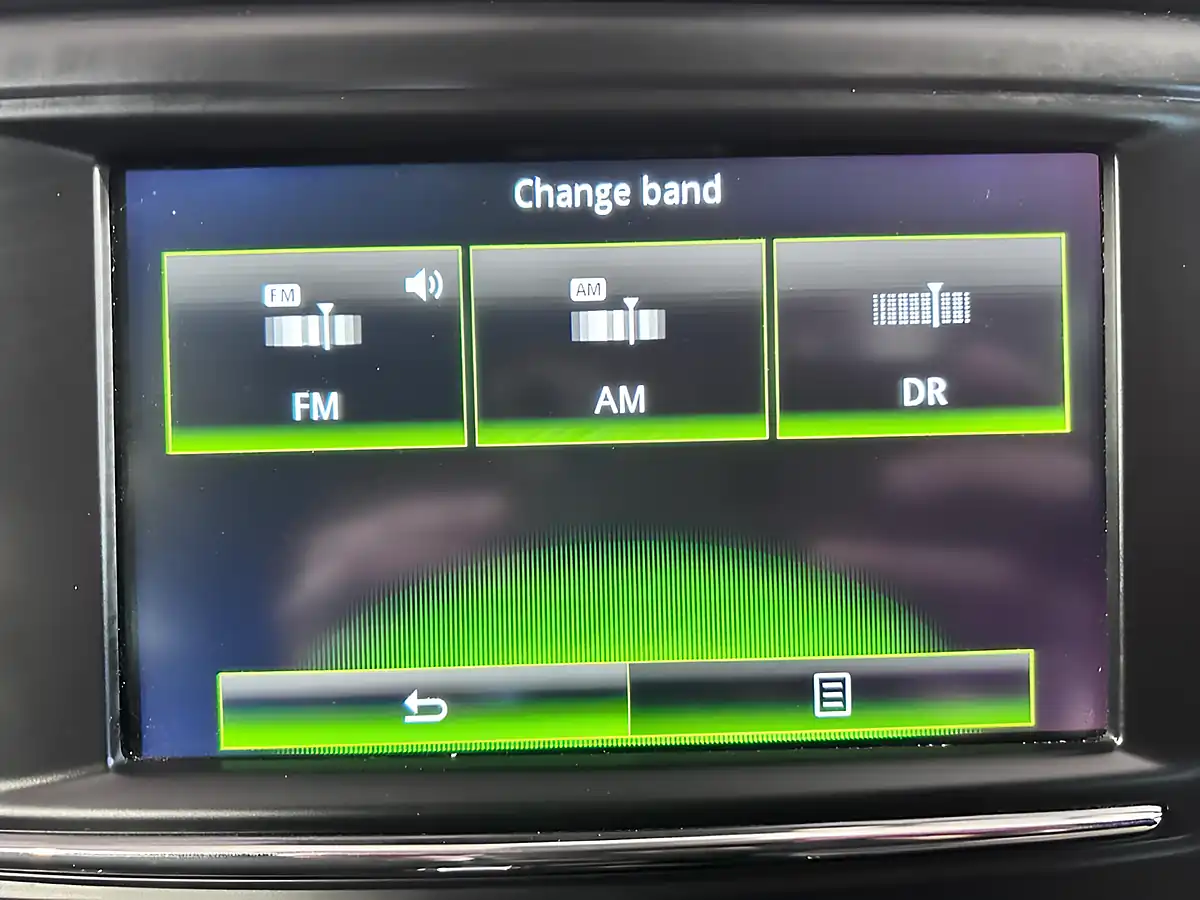 Used 2018 Renault Kadjar Dynamique Nav Blue - Interior and Exterior details 15