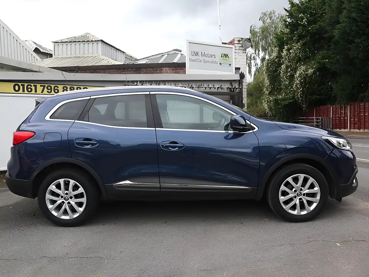 Used 2018 Renault Kadjar Dynamique Nav Blue - Interior and Exterior details 3