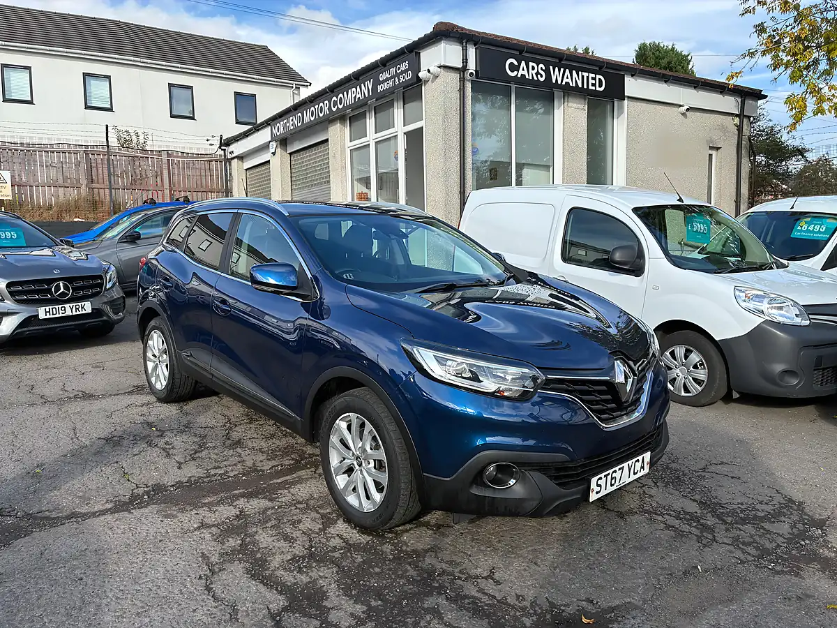 Used 2018 Renault Kadjar Dynamique Nav Cosmos Blue - Front View