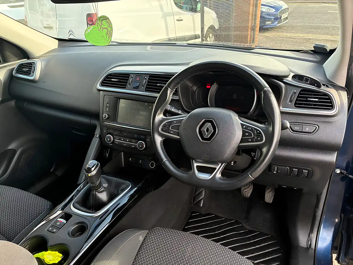 Used 2018 Renault Kadjar Dynamique Nav Cosmos Blue - Interior and Exterior details 10