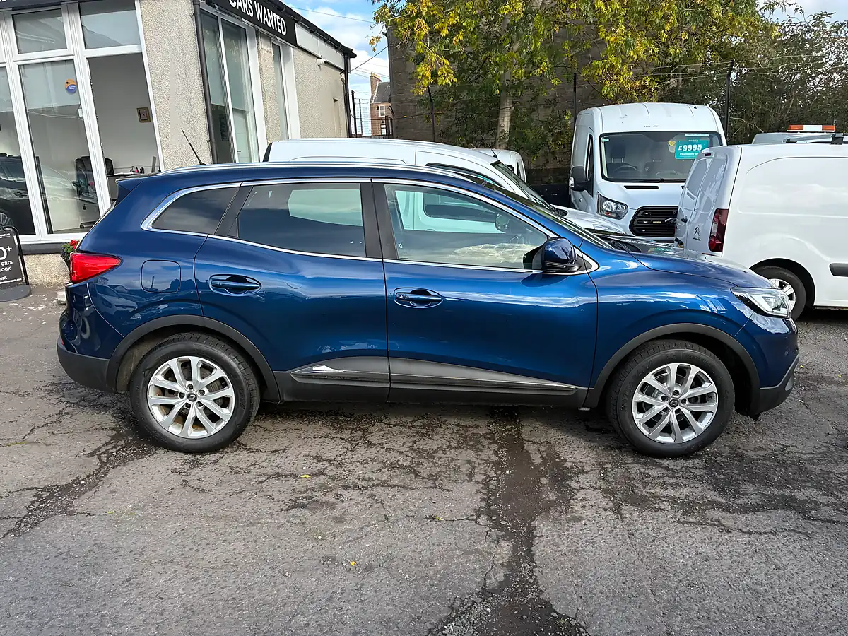 Used 2018 Renault Kadjar Dynamique Nav Cosmos Blue - Interior and Exterior details 2