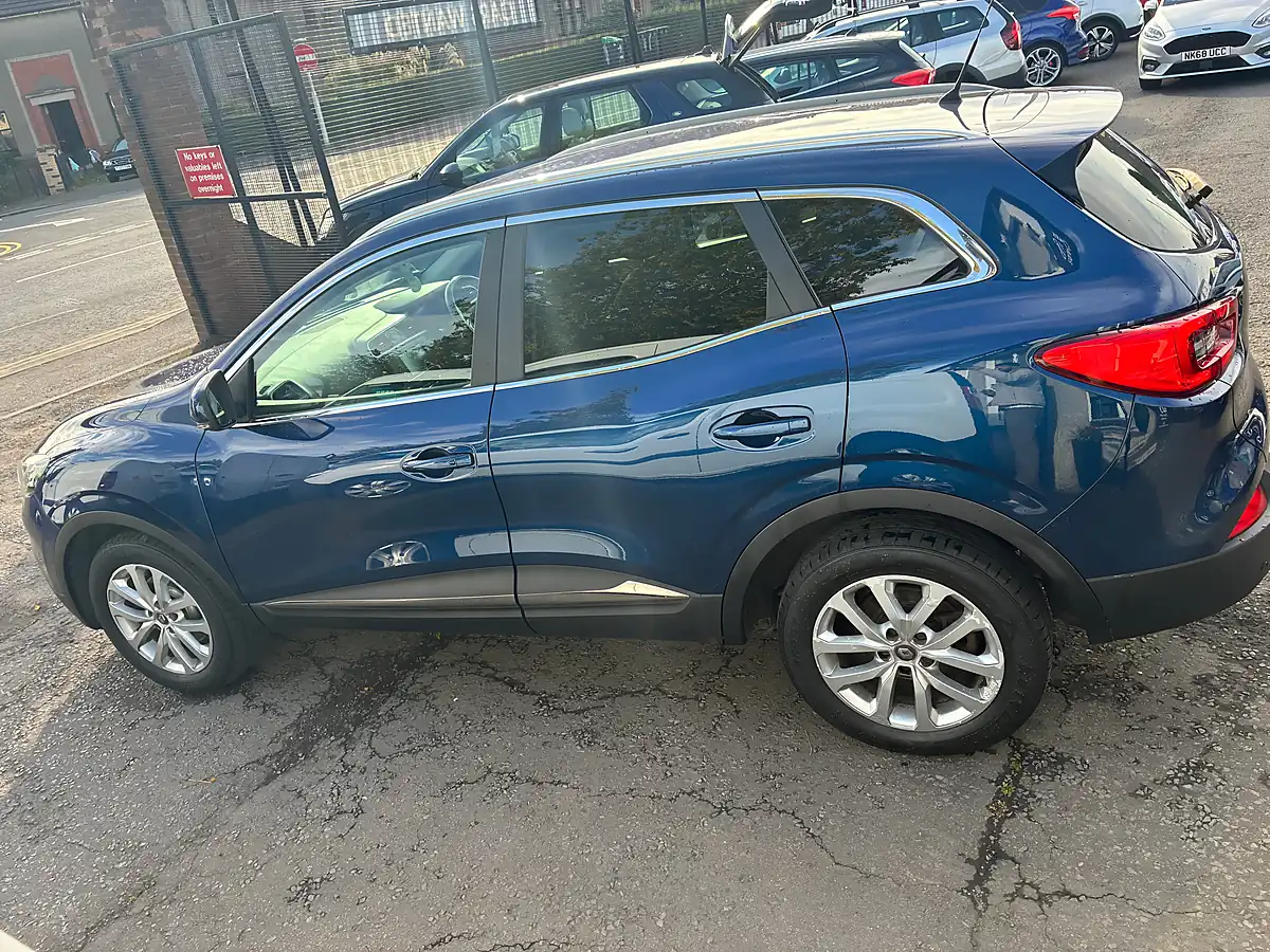 Used 2018 Renault Kadjar Dynamique Nav Cosmos Blue - Interior and Exterior details 6