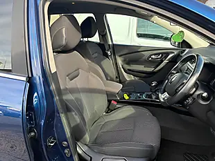 Used 2018 Renault Kadjar Dynamique Nav Cosmos Blue - Interior and Exterior details 9