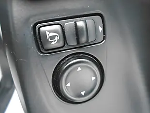 Used 2018 Renault Kadjar Dynamique Nav Glacier White - Interior and Exterior details 11