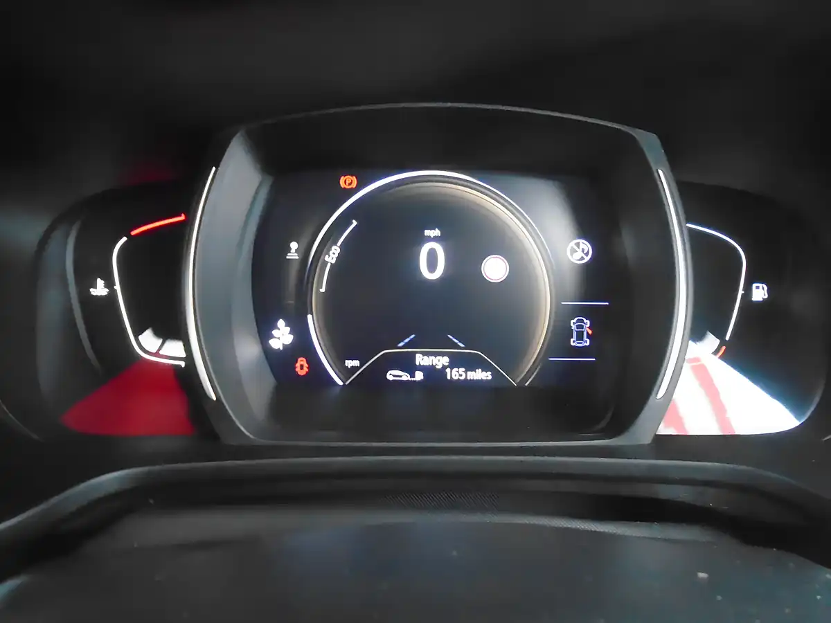 Used 2018 Renault Kadjar Dynamique Nav Glacier White - Interior and Exterior details 13