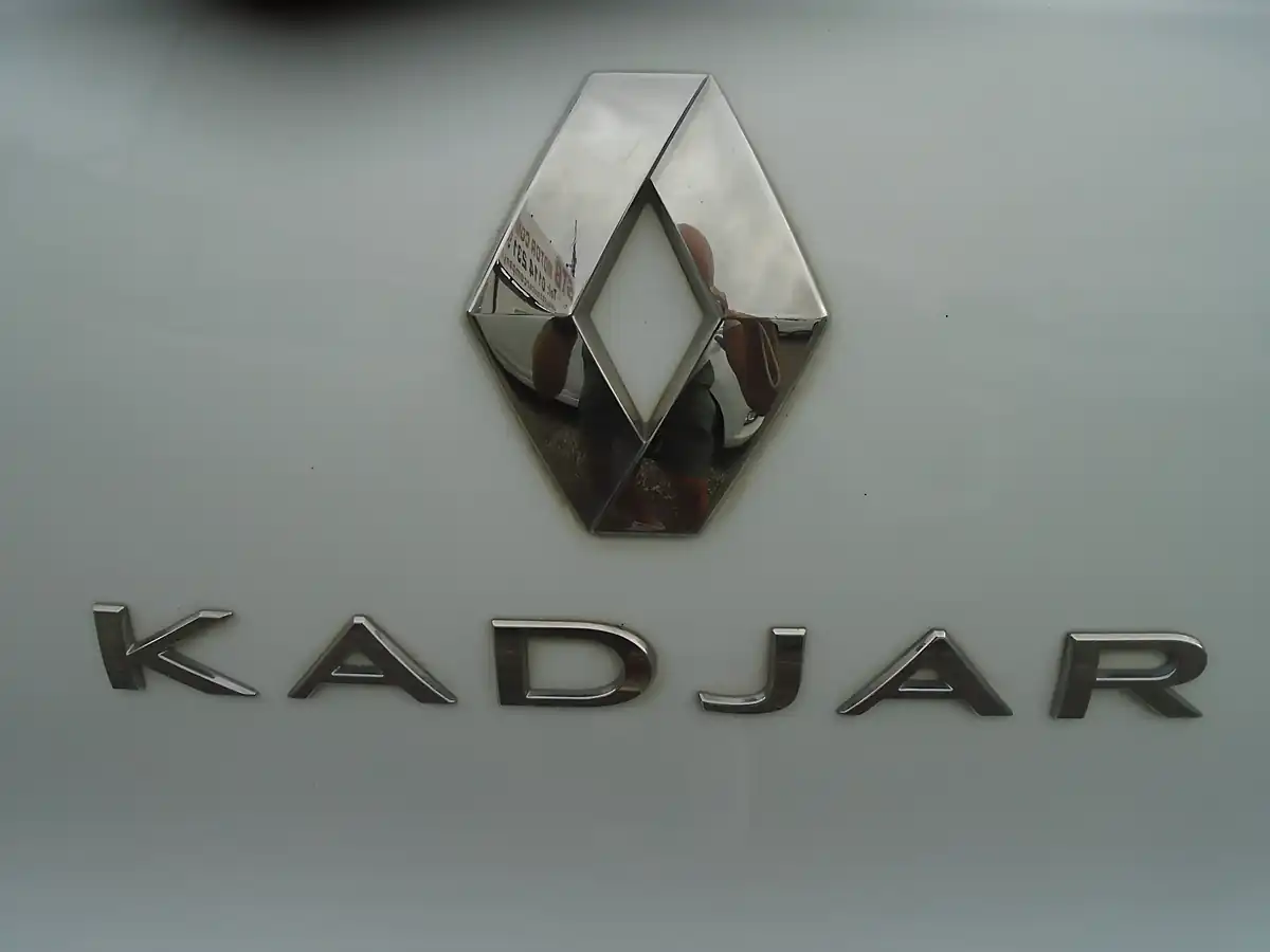 Used 2018 Renault Kadjar Dynamique Nav Glacier White - Interior and Exterior details 19
