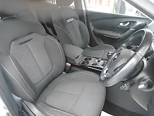 Used 2018 Renault Kadjar Dynamique Nav Glacier White - Interior and Exterior details 8