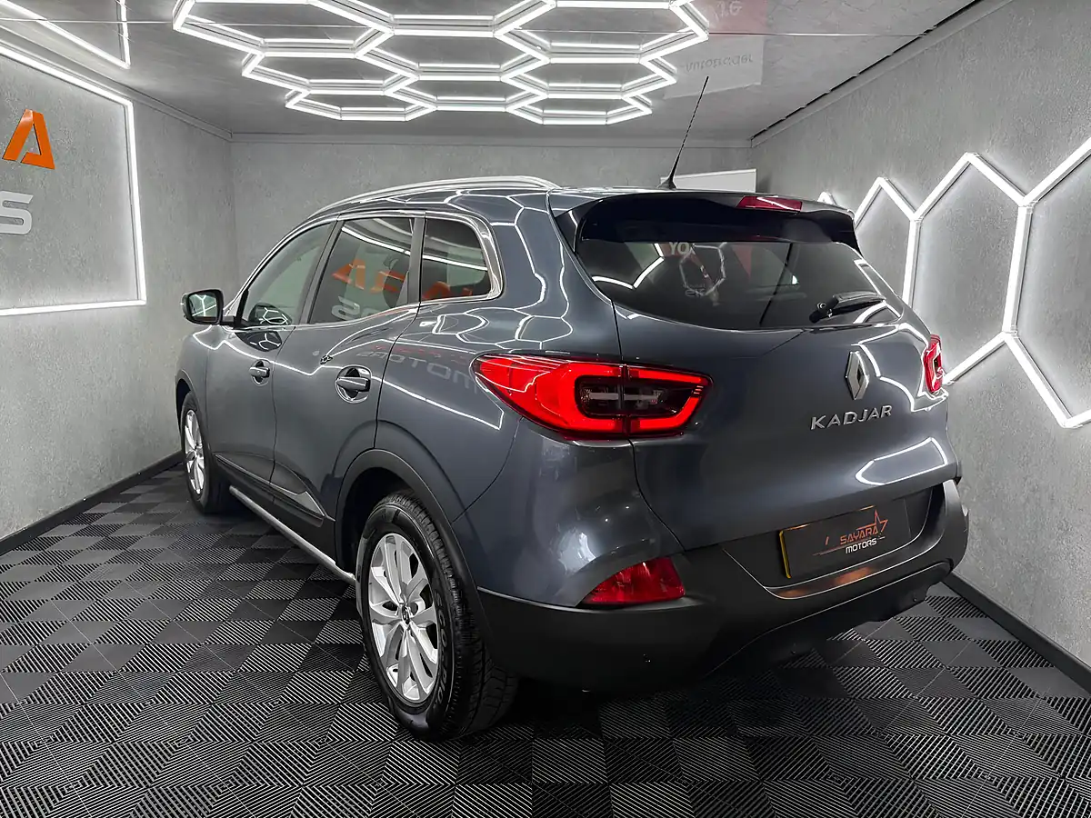 Used 2018 Renault Kadjar Dynamique Nav Grey - Interior and Exterior details 11