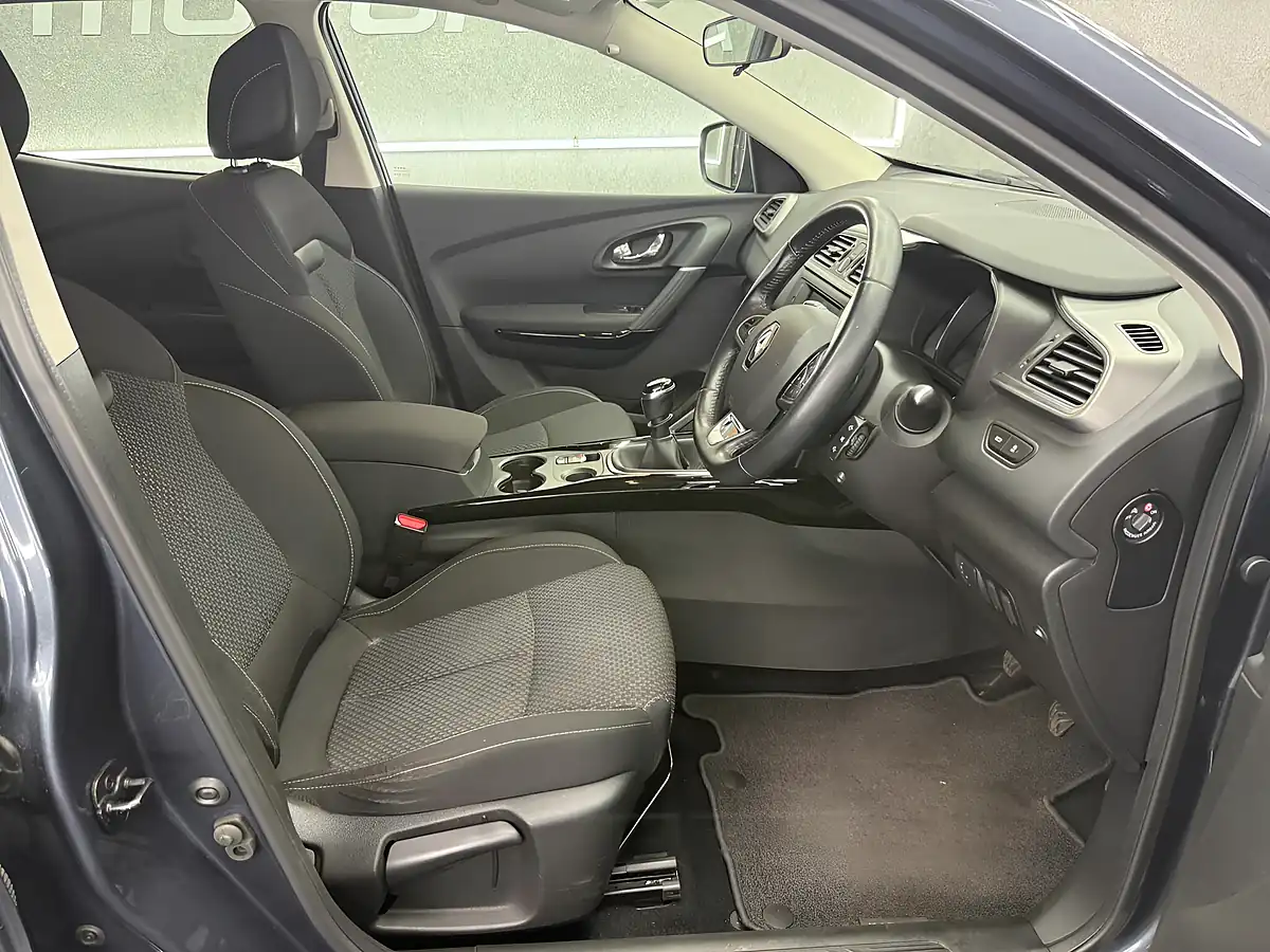 Used 2018 Renault Kadjar Dynamique Nav Grey - Interior and Exterior details 15