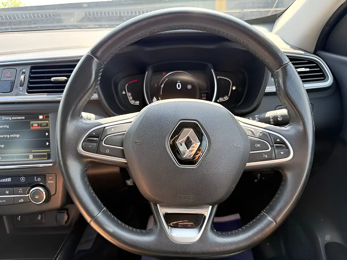 Used 2018 Renault Kadjar Dynamique Nav Grey - Interior and Exterior details 16