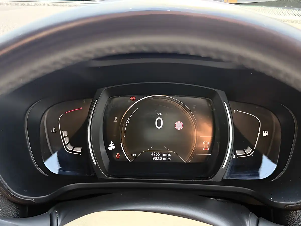 Used 2018 Renault Kadjar Dynamique Nav Grey - Interior and Exterior details 18