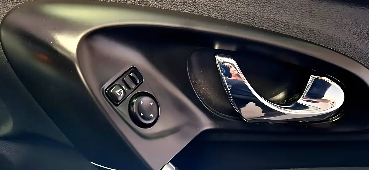 Used 2018 Renault Kadjar Dynamique Nav Grey - Interior and Exterior details 12