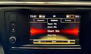 Used 2018 Renault Kadjar Dynamique Nav Grey - Interior and Exterior details 15