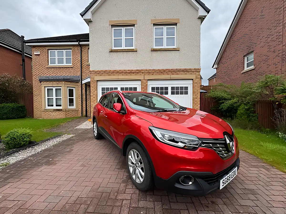 Used 2018 Renault Kadjar Dynamique Nav Red - Interior and Exterior details 10