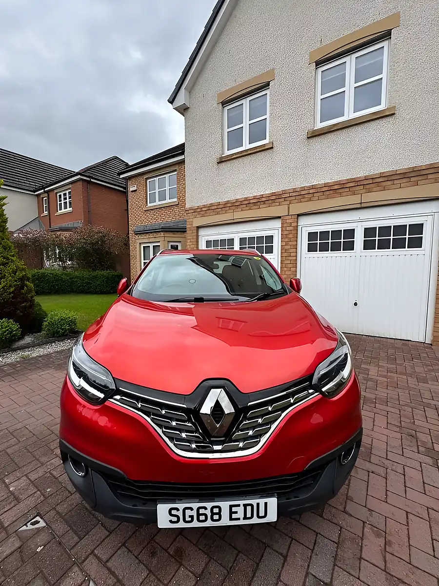 Used 2018 Renault Kadjar Dynamique Nav Red - Interior and Exterior details 9