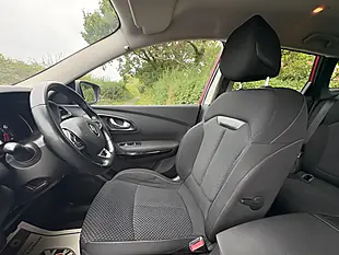 Used 2018 Renault Kadjar Dynamique Nav Red - Interior and Exterior details 10