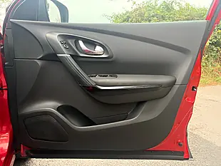 Used 2018 Renault Kadjar Dynamique Nav Red - Interior and Exterior details 18