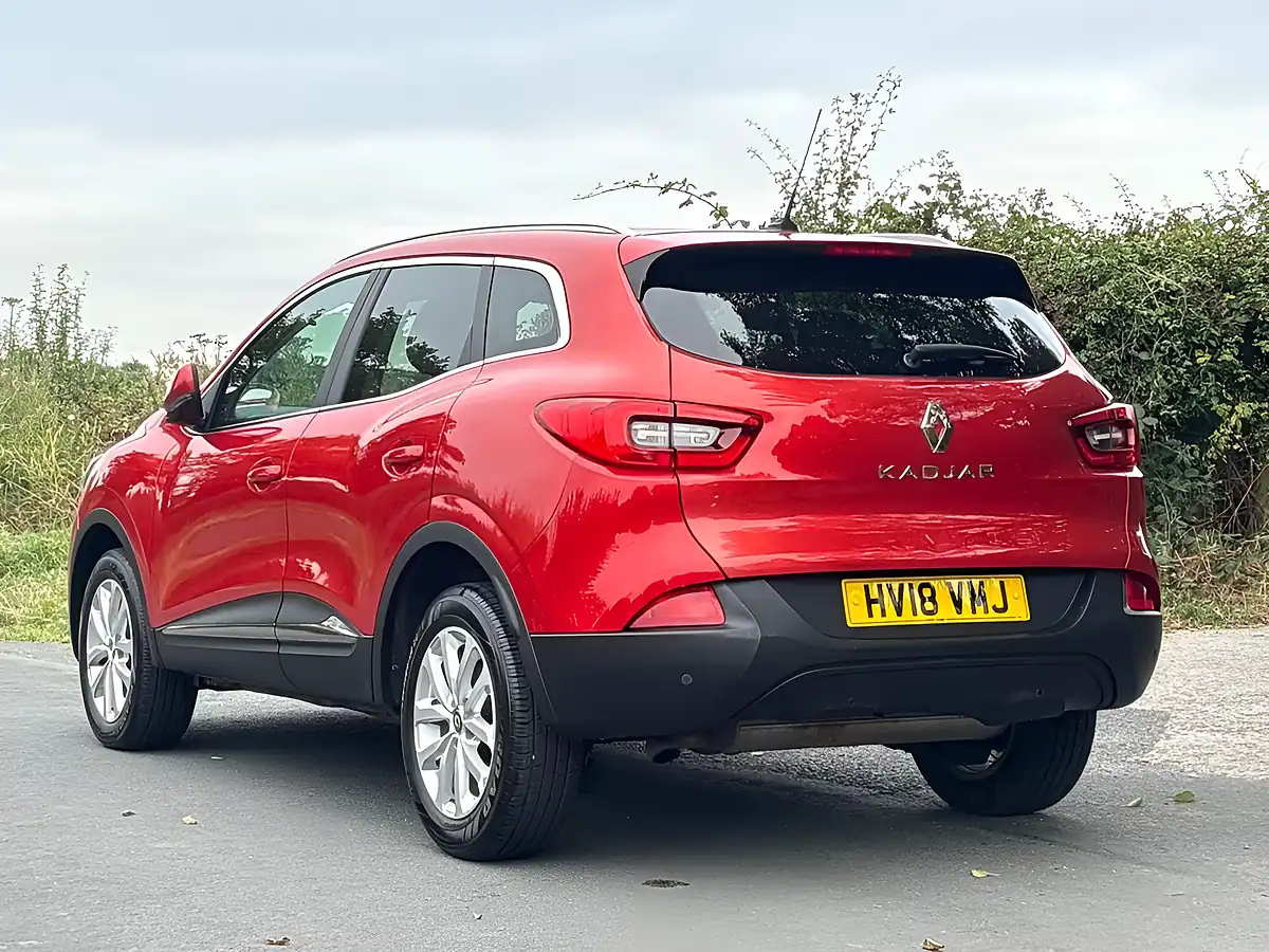 Used 2018 Renault Kadjar Dynamique Nav Red - Interior and Exterior details 6