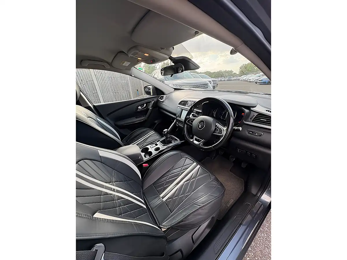 Used 2018 Renault Kadjar Dynamique Nav Titanium Grey - Interior and Exterior details 11