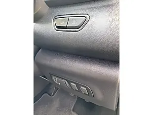 Used 2018 Renault Kadjar Dynamique Nav Titanium Grey - Interior and Exterior details 14
