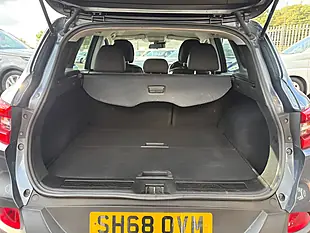 Used 2018 Renault Kadjar Dynamique Nav Titanium Grey - Interior and Exterior details 15