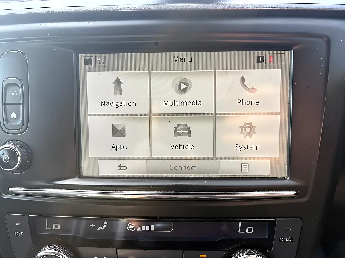 Used 2018 Renault Kadjar Dynamique Nav Titanium Grey - Interior and Exterior details 19