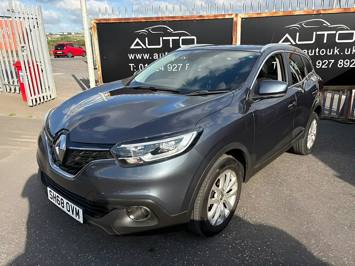 Used 2018 Renault Kadjar Dynamique Nav Titanium Grey - Interior and Exterior details 3