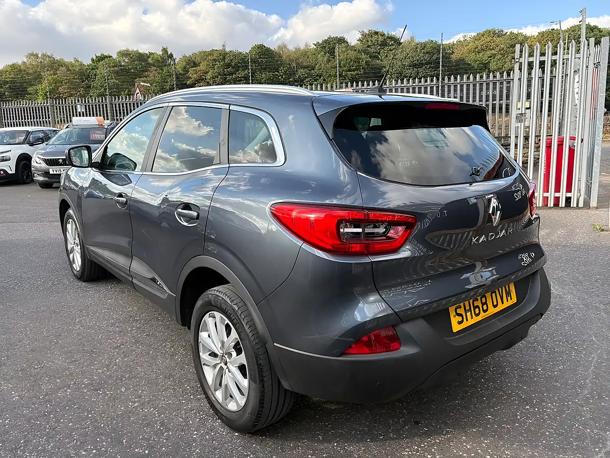 Used 2018 Renault Kadjar Dynamique Nav Titanium Grey - Interior and Exterior details 7