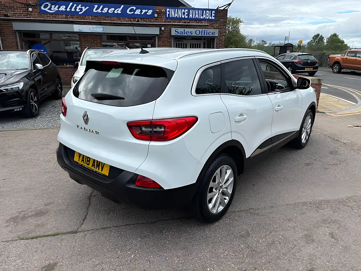 Used 2018 Renault Kadjar Dynamique Nav White - Interior and Exterior details 11