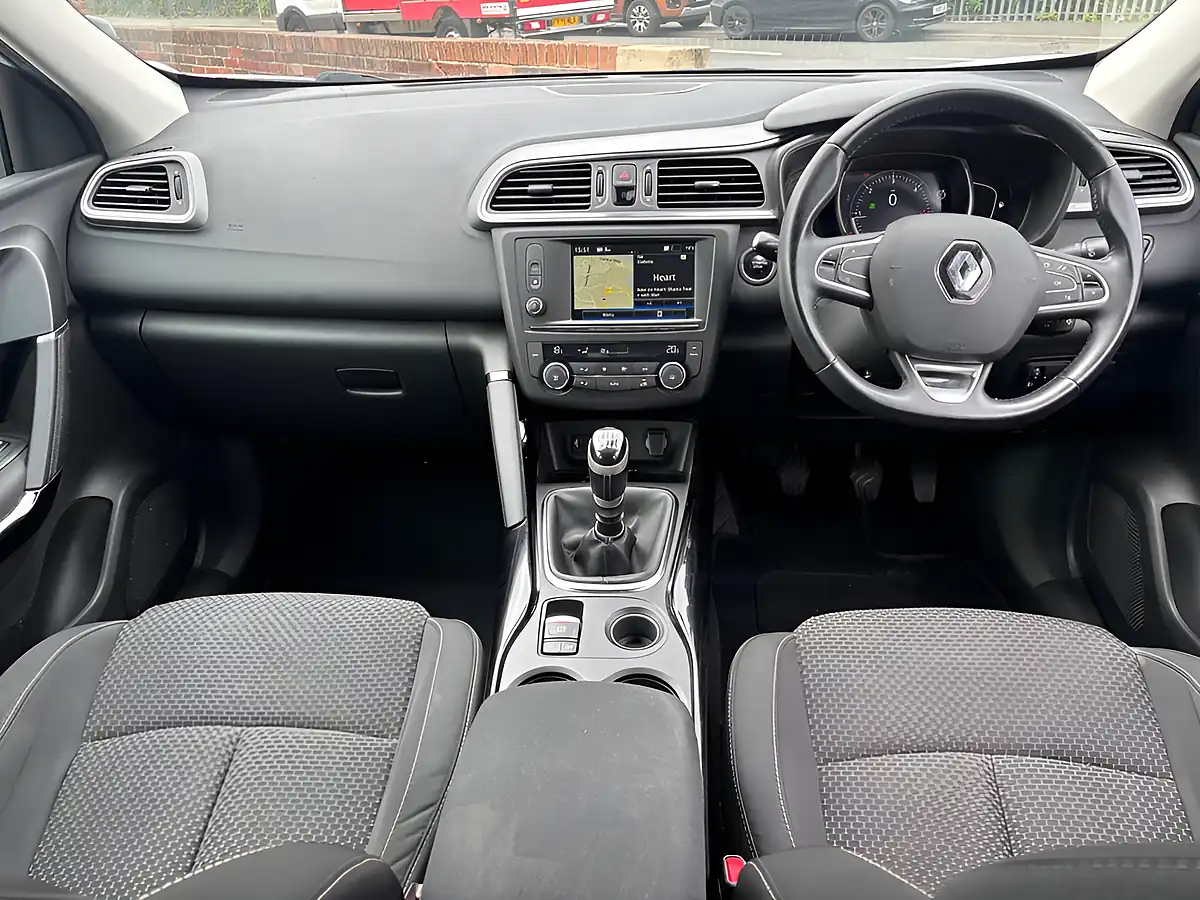 Used 2018 Renault Kadjar Dynamique Nav White - Interior and Exterior details 14