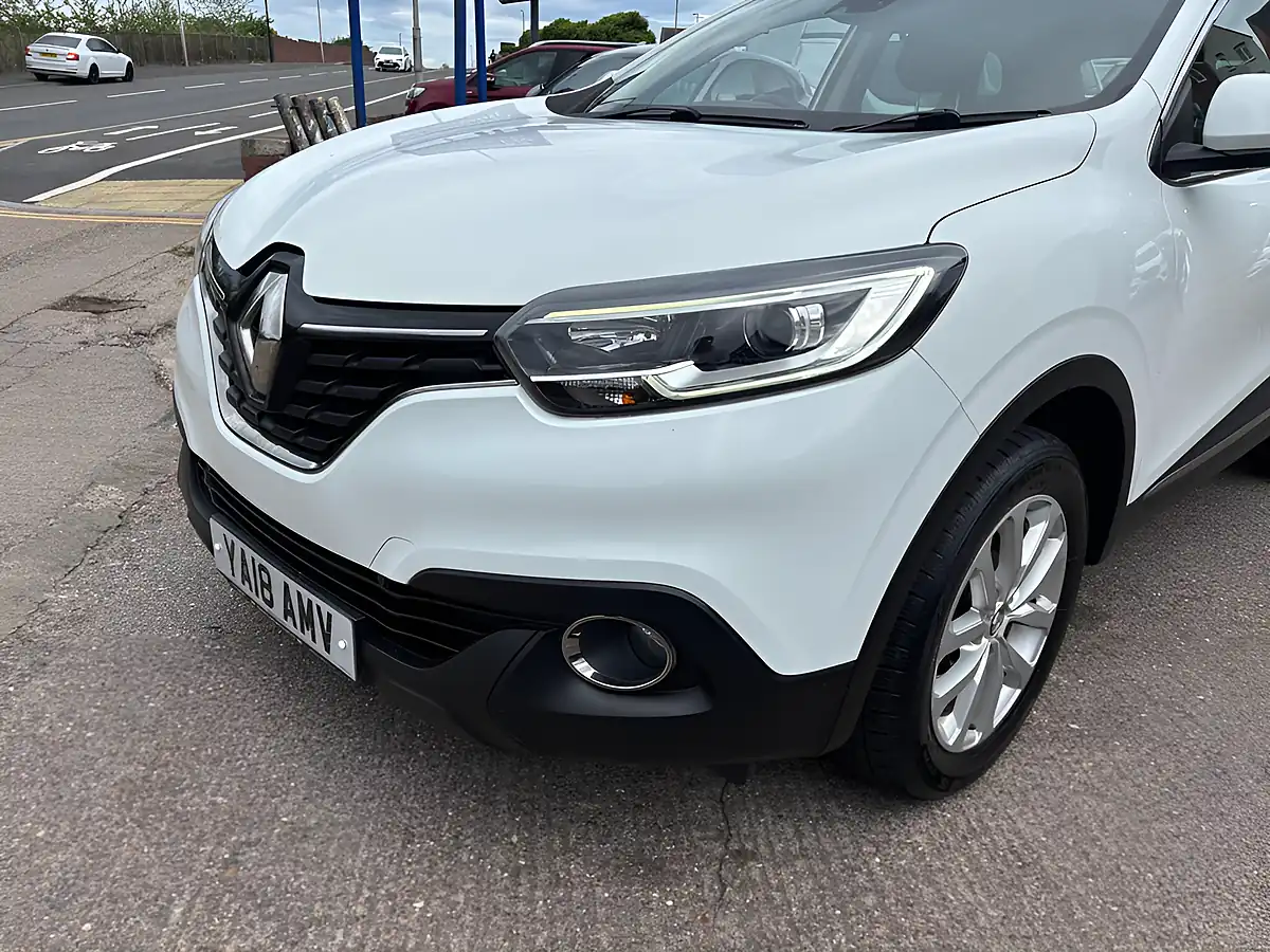 Used 2018 Renault Kadjar Dynamique Nav White - Interior and Exterior details 5