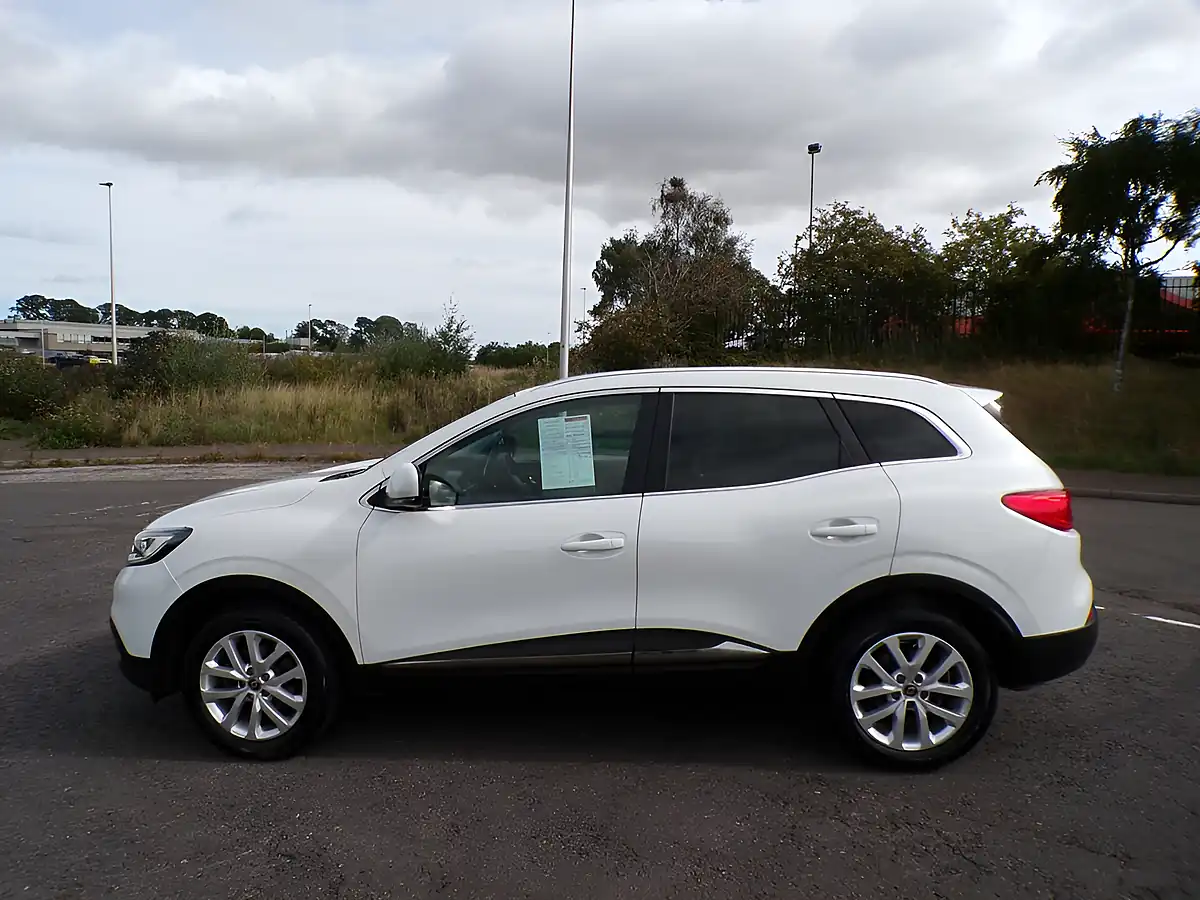 Used 2018 Renault Kadjar Dynamique Nav White - Interior and Exterior details 10