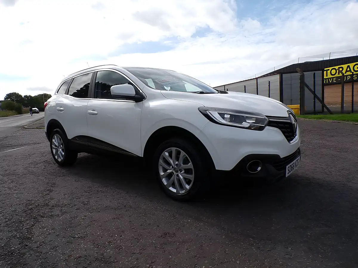 Used 2018 Renault Kadjar Dynamique Nav White - Interior and Exterior details 16