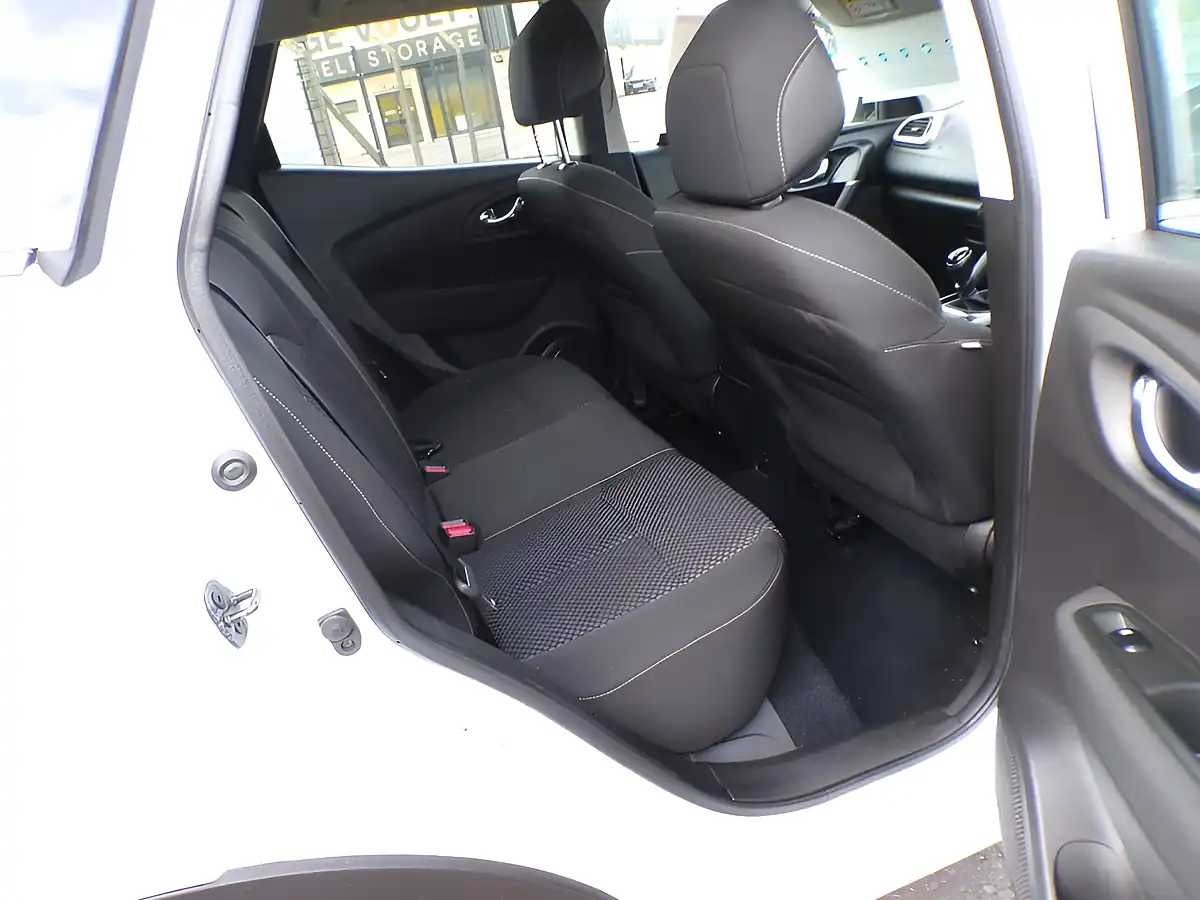 Used 2018 Renault Kadjar Dynamique Nav White - Interior and Exterior details 4