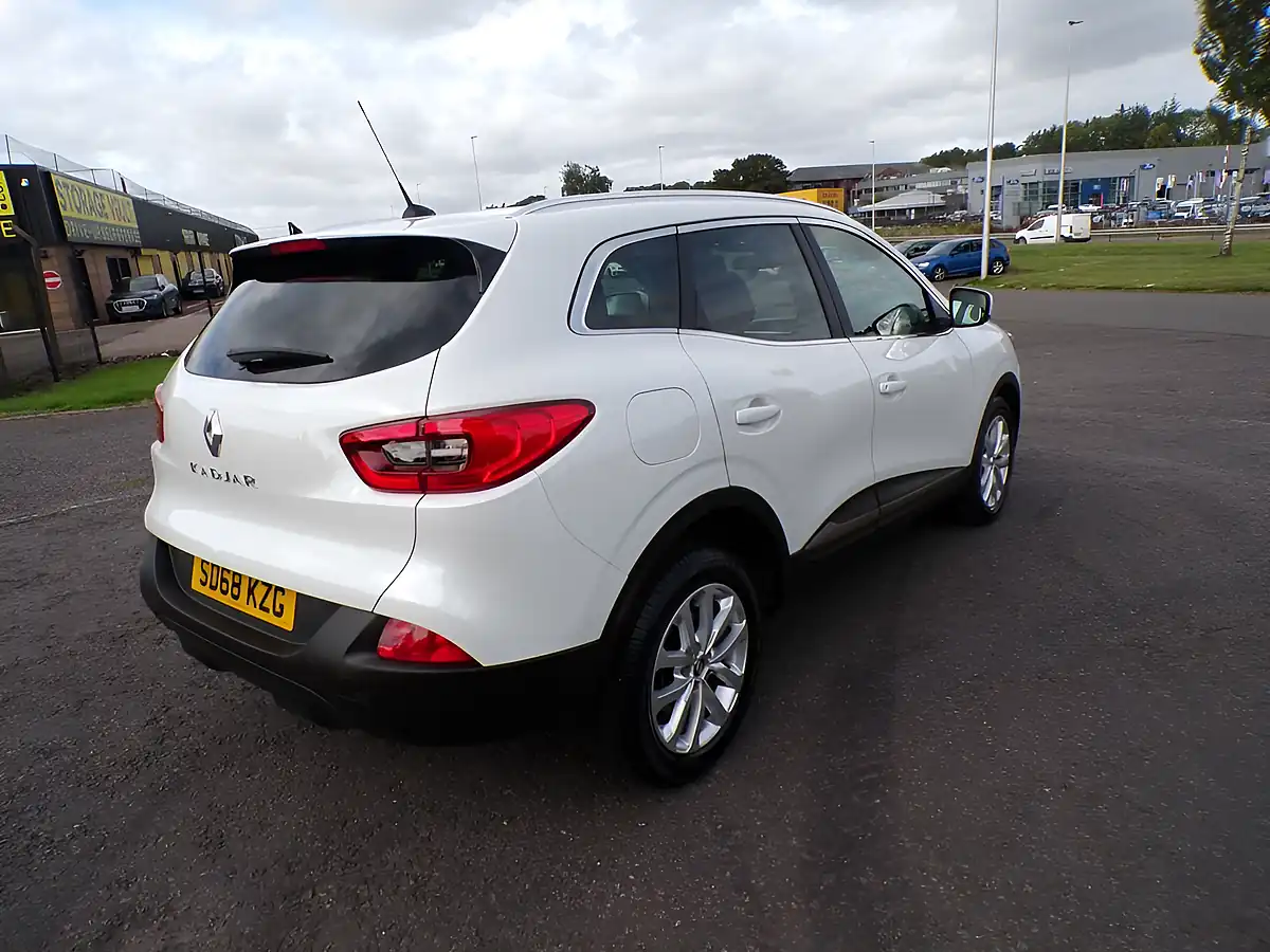 Used 2018 Renault Kadjar Dynamique Nav White - Interior and Exterior details 5