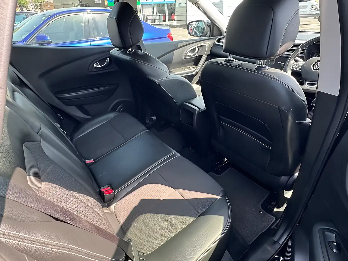 Used 2018 Renault Kadjar Dynamique S Nav Black - Interior and Exterior details 15