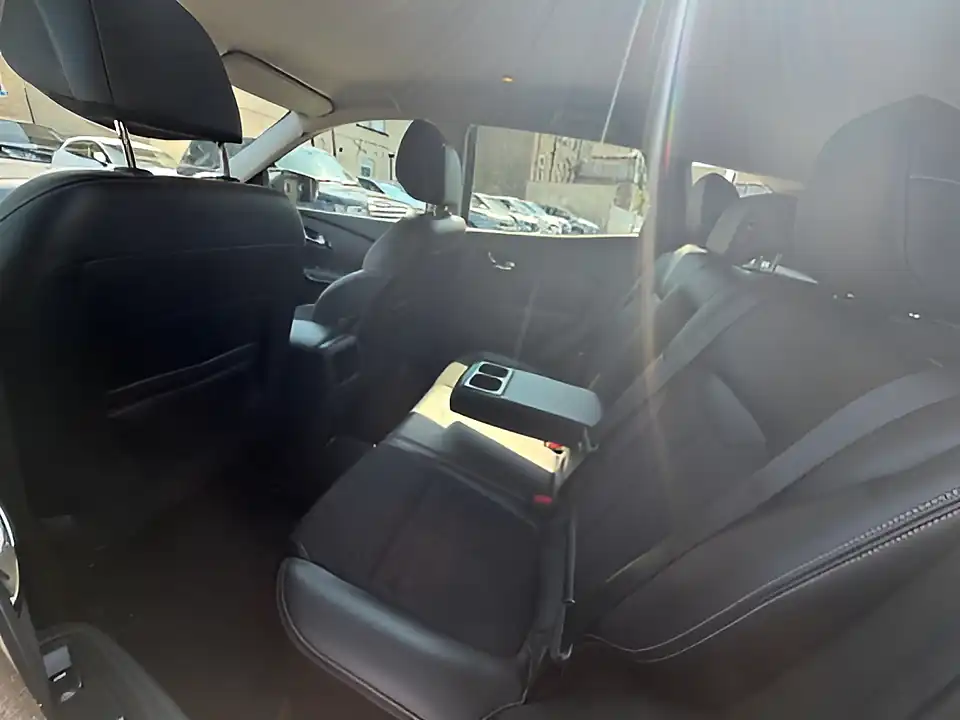 Used 2018 Renault Kadjar Dynamique S Nav Grey - Interior and Exterior details 9