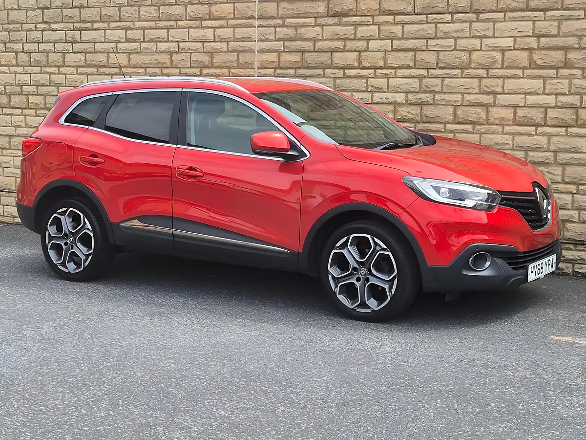 Used 2018 Renault Kadjar Dynamique S Nav Red - Interior and Exterior details 12