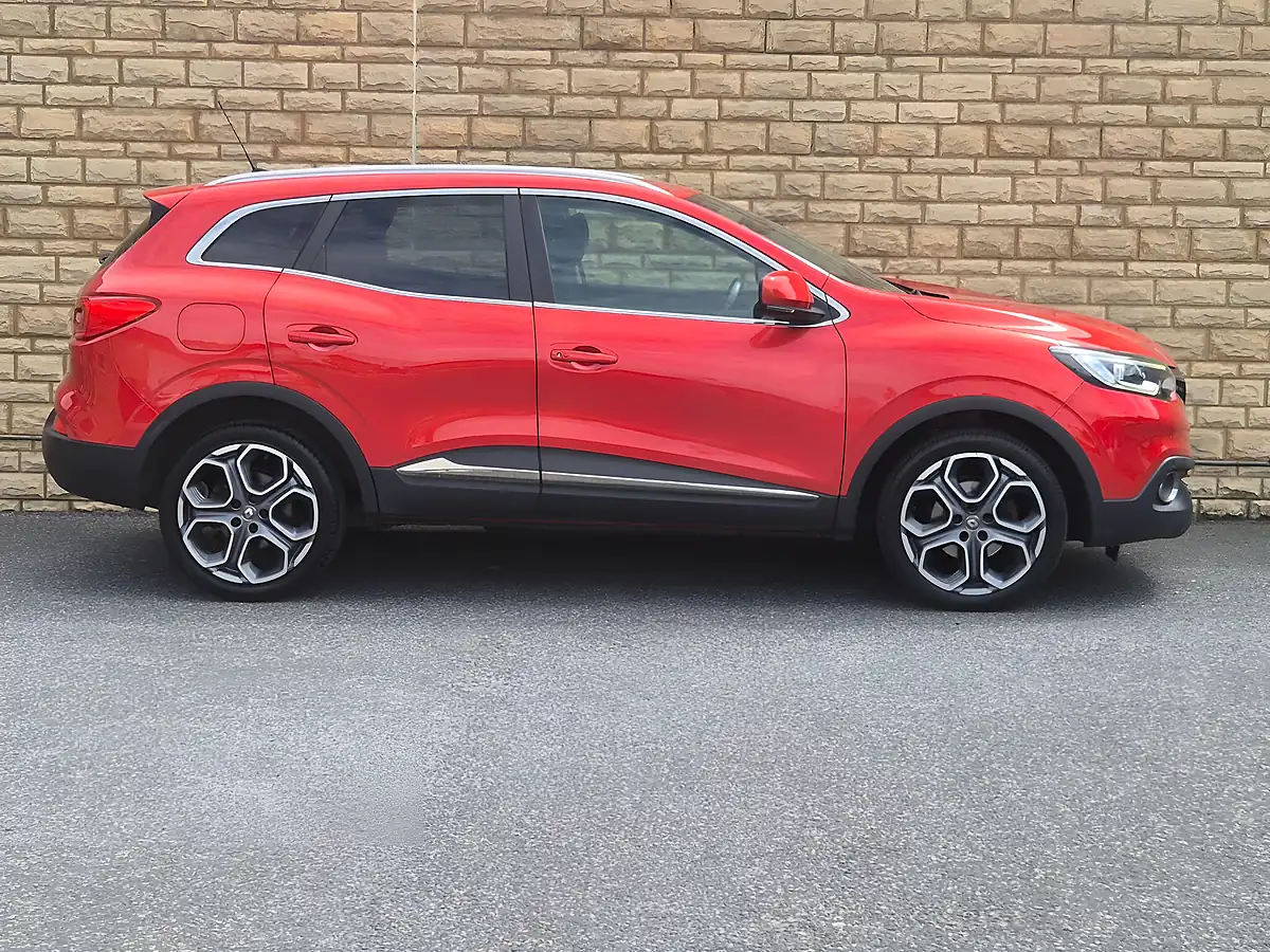 Used 2018 Renault Kadjar Dynamique S Nav Red - Interior and Exterior details 13