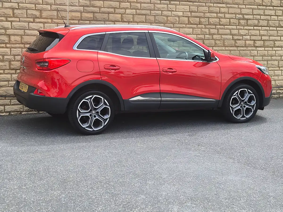 Used 2018 Renault Kadjar Dynamique S Nav Red - Interior and Exterior details 15