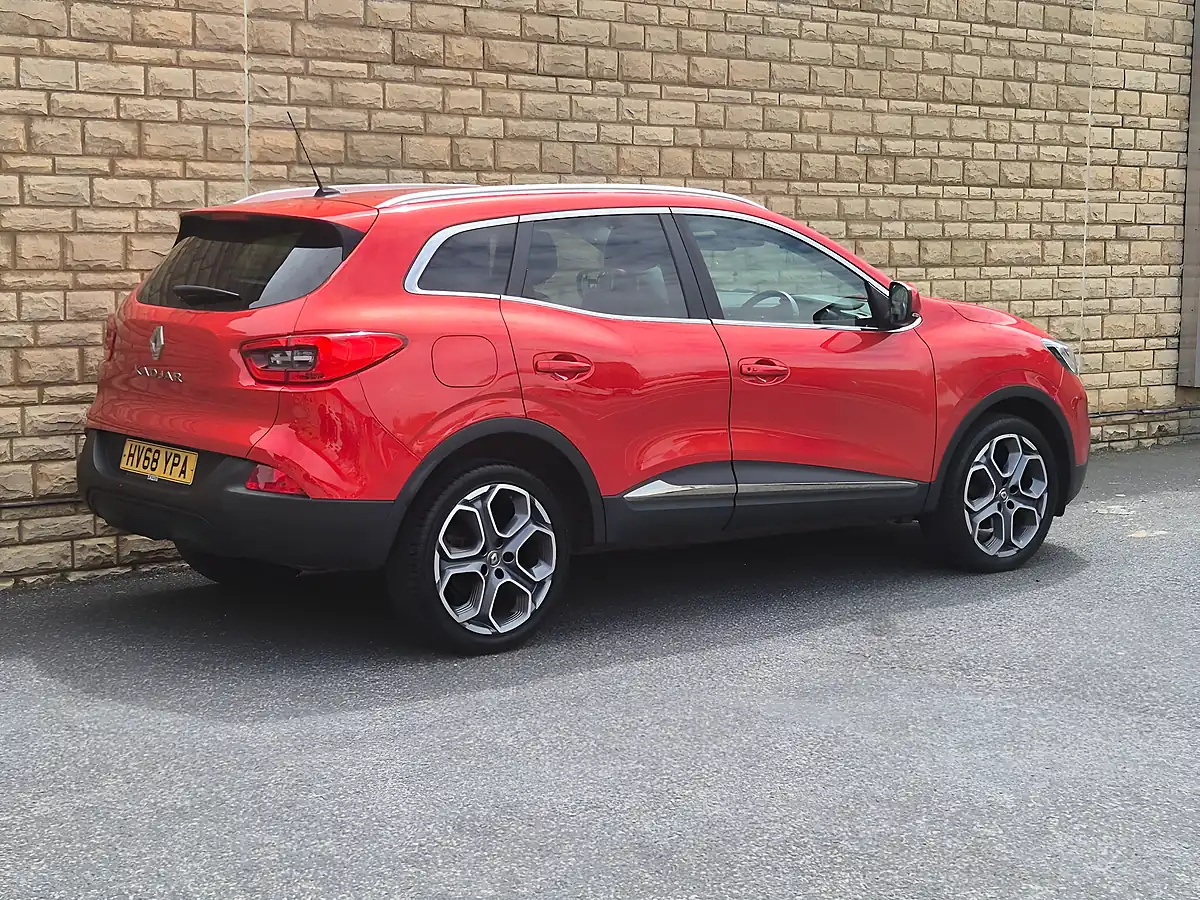 Used 2018 Renault Kadjar Dynamique S Nav Red - Interior and Exterior details 16